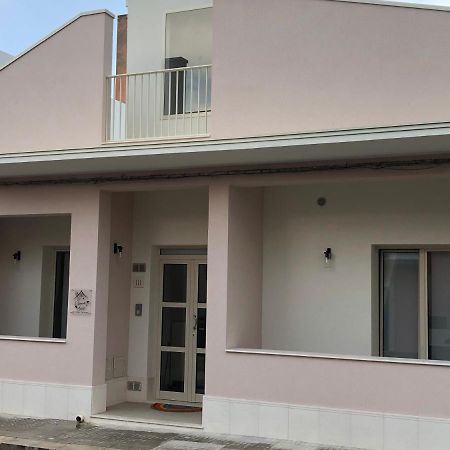 La Dama Di Avola Villa Luaran gambar