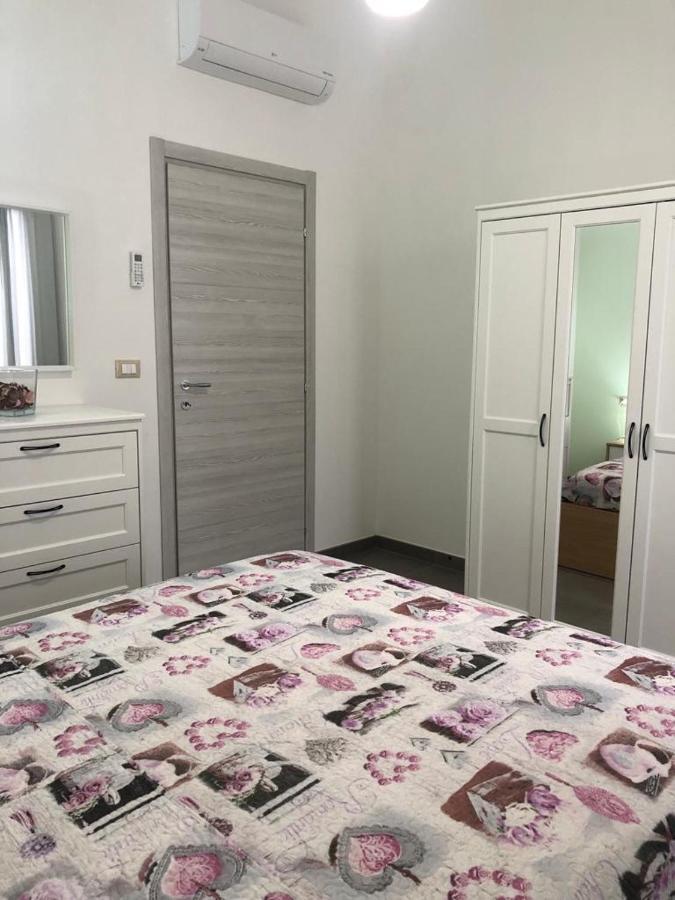 La Dama Di Avola Villa Luaran gambar